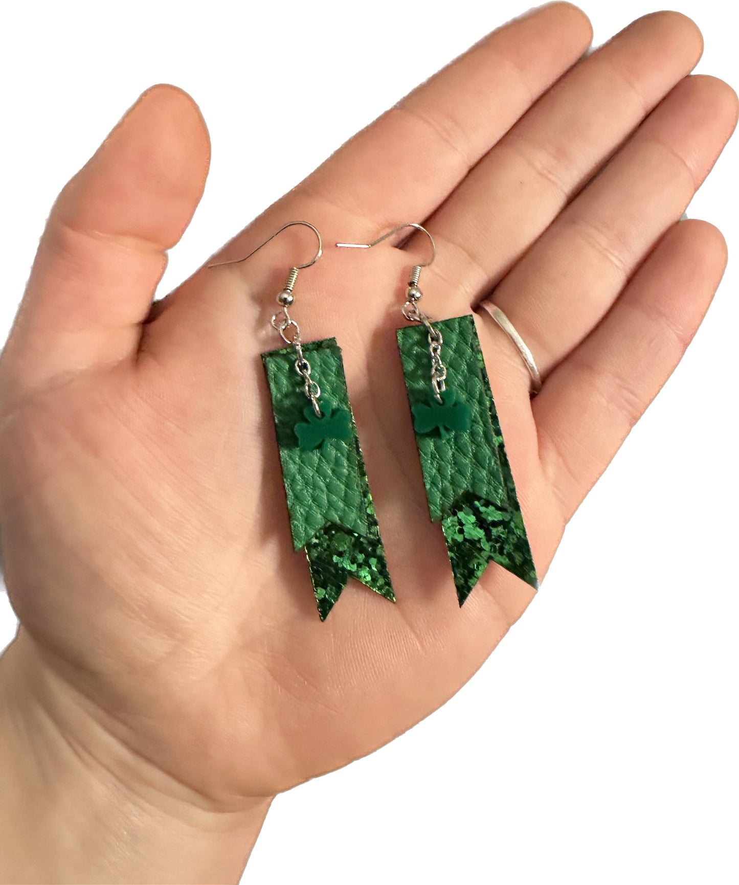 Ribbon and Shamrocks